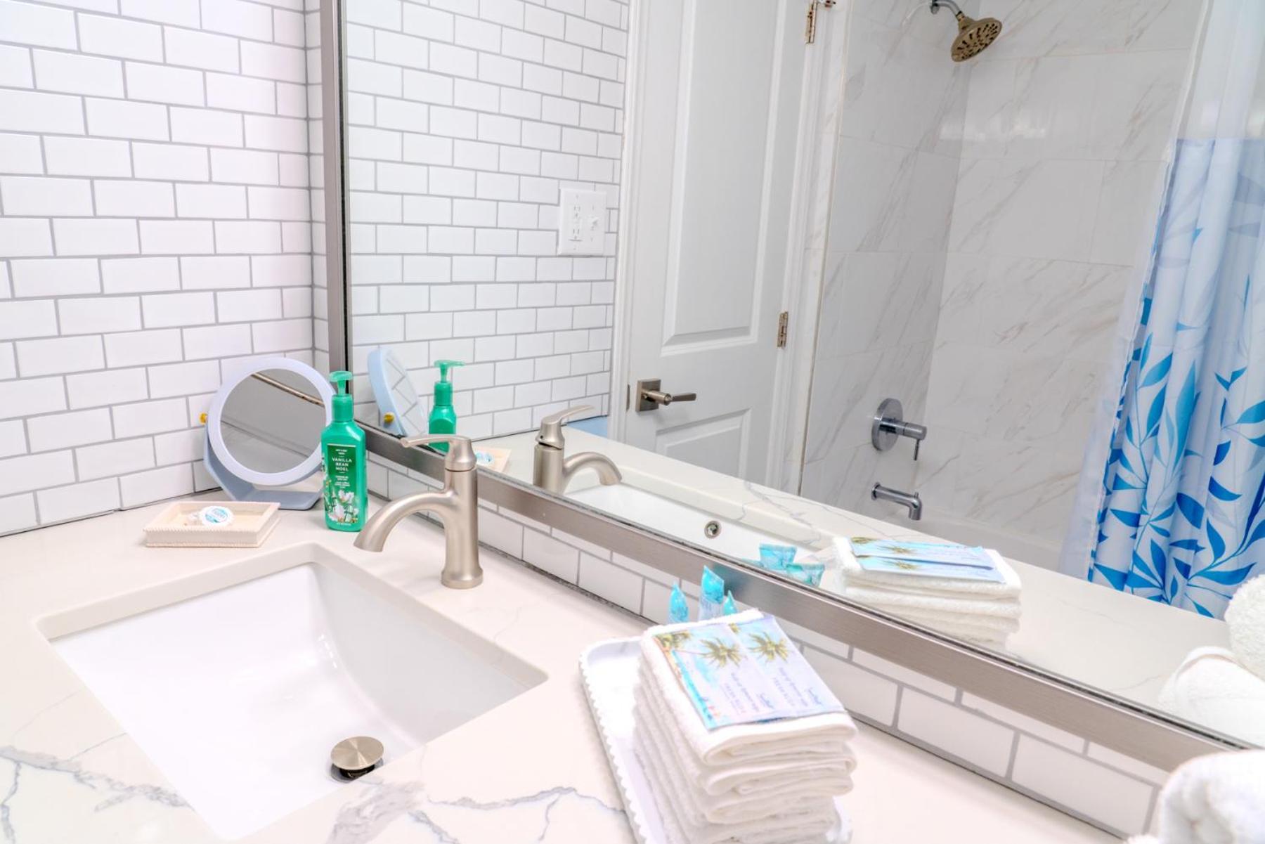 Oceanfront Suite Grande Cayman 124 شاطئ ميرتل المظهر الخارجي الصورة